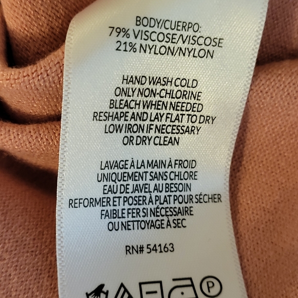 DKNY XSmall Pink Short Sleeve V-Neck Pullover Sweater - Picture 8 of 10